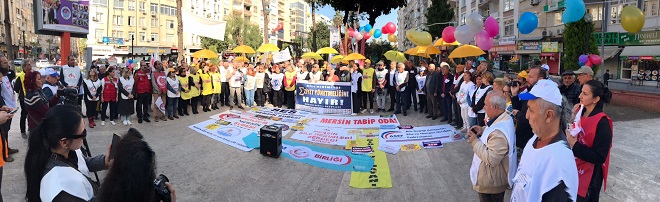Mersin’de Aile Hekimlerinden “Eziyet Yönetmeliği”ne Karşı Son Gün Oturma Eylemi…