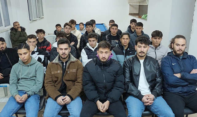 Kemer Belediye Başkanı Necati Topaloğlu öncülüğünde kurulan altyapı futbol takımlarından
