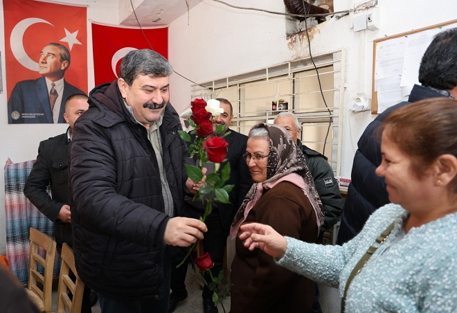 Toroslar Belediye Başkanı Abdurrahman Yıldız, tarıma önem verdiklerini belirterek “Hem