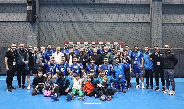 Nilüfer Belediyespor Erkek Hentbol Takımı, kendi evinde ağırladığı İzmir Büyükşehir