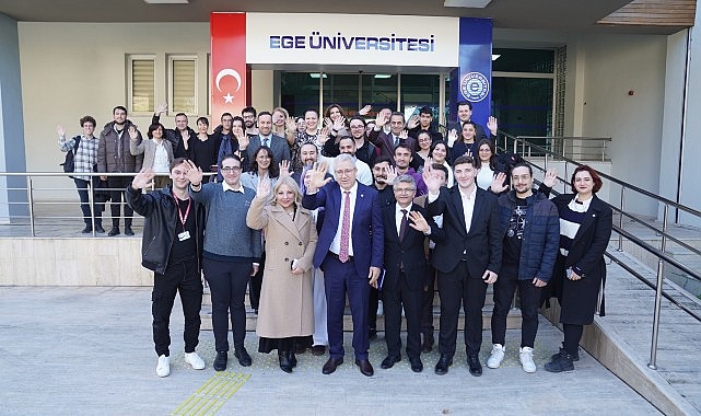Ege Üniversitesinde,  Rektör Prof.