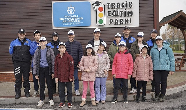 Köseköy Bakım, Rehabilitasyon ve Aile Danışma Merkezi’nde öğrenim gören özel