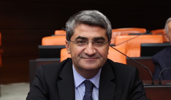 DEVA Partisi Genel Başkan Yardımcısı Mehmet Emin Ekmen, açlık sınırının