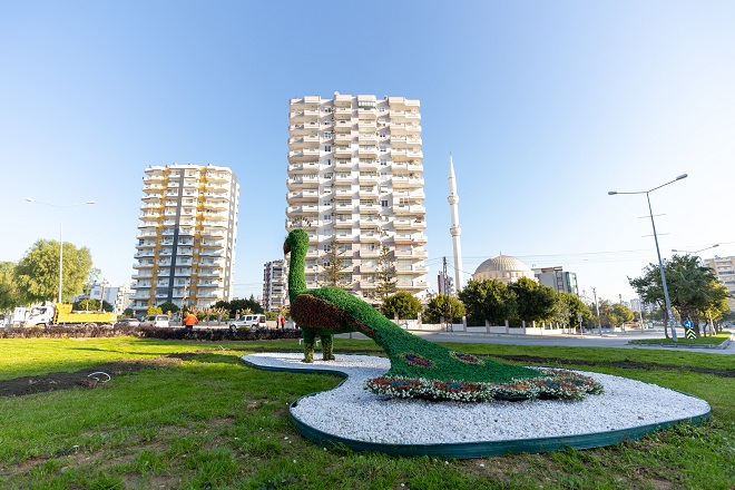 Mersin Büyükşehir Belediyesi Park ve Bahçeler Dairesi Başkanlığı, kentin yüzünü