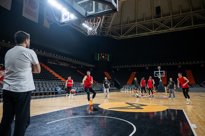 Türkiye Sigorta Basketbol Süper Ligi’nde mücadele eden ve sezonun ilk