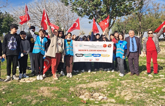 Çevre Temizliği ve Fidan Dikimi T.C. Aile ve Sosyal Hizmetler