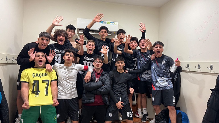 Mahmut Arslan Anadolu Lisesi Genç A Futsal Takımı çıktığı her
