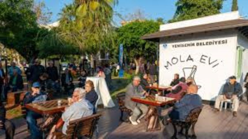 Yenişehir Belediyesi Emekli Mola Evi’nde Çaylar Kapış Kapış Gidiyor… Yenişehir