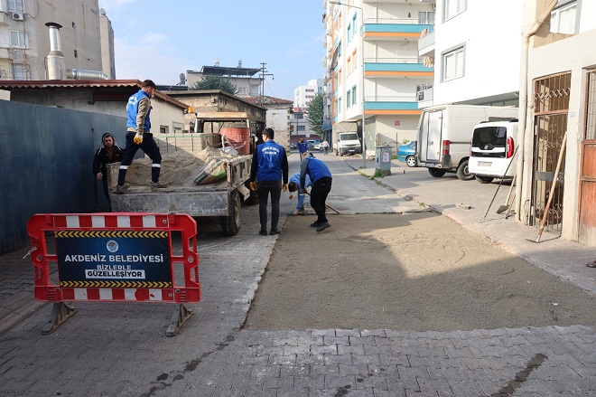 Akdeniz Belediyesi, ilçenin yaşam kalitesini artırmak için başlattığı yol ve
