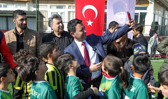 Bayraklı Belediyesinin geleneksel hale getirdiği U-10 Cup Futbol Turnuvası, nefes