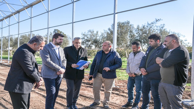 Tarsus Belediye Başkanı Ali Boltaç, Şelale Mevkii’nde yapımı süren Sera