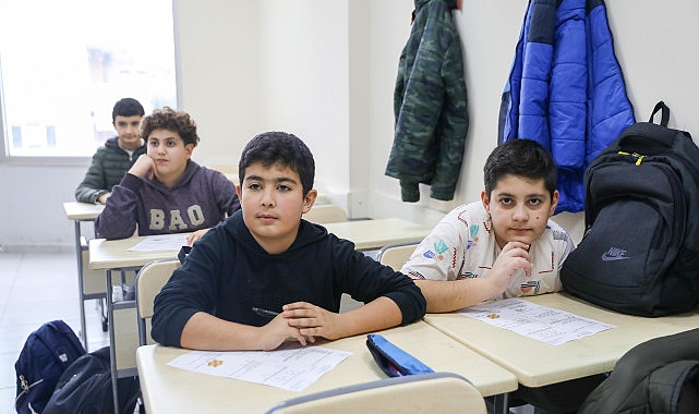 Buca Belediyesi'nin Aziz Nesin Bilgi ve Eğitim Merkezi’nde (BEM) açtığı