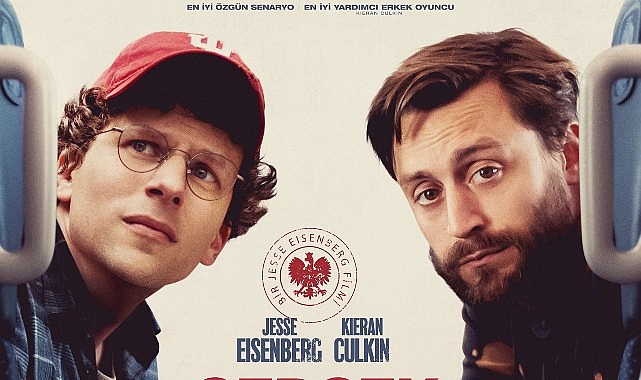 Zıt karakterli kuzenler David (Jesse Eisenberg) ve Benji (Kieran Culkin),