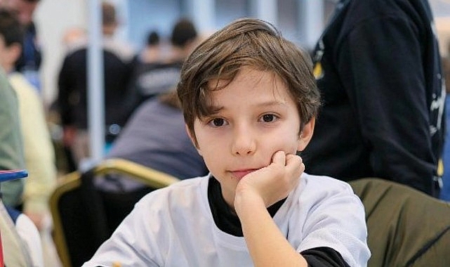Gölcük Belediyespor sporcusu Ali Mete Dere, Antalya'da düzenlenen, Türkiye Küçükler