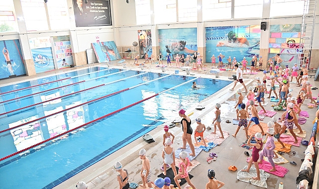 Manisa Büyükşehir Belediyespor Kulübü, bünyesindeki 18 farklı branşta 2 bin