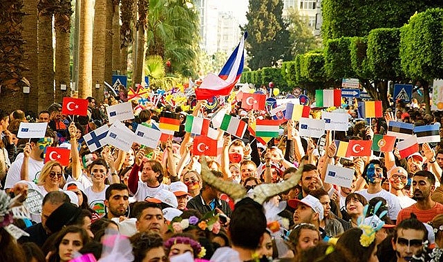 Türkiye’nin ve dünyanın dört bir yanından ziyaretçileri Adana’da buluşturacak olan