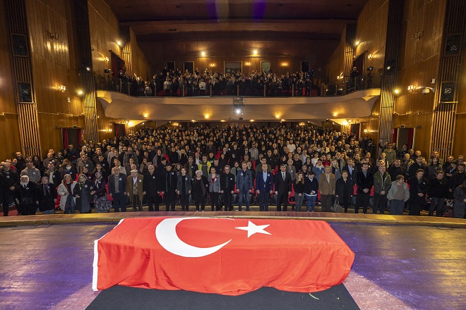 Mersin Büyükşehir Belediye Başkanı Vahap Seçer; Mersin Devlet Opera ve