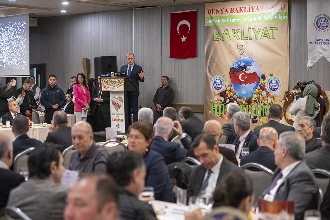 Mersin Büyükşehir Belediye Başkanı Vahap Seçer, Mersin Ticaret Borsası (MTB)