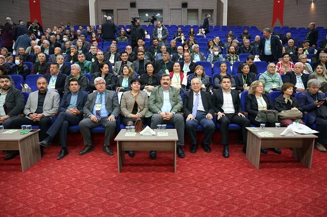 TOROSLAR BELEDİYESİ BİR İLKİ GERÇEKLEŞTİRDİ Toroslar Belediye Başkanı Abdurrahman Yıldız,