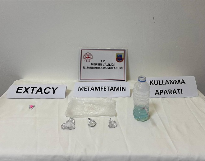 Mersin İl Jandarma Komutanlığı ekipleri uyuşturucu madde ticareti yapan şahıslara