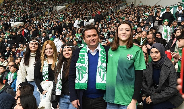 Osmangazi Belediye Başkanı Erkan Aydın, Bursaspor ile Anadolu Üniversitesi arasında