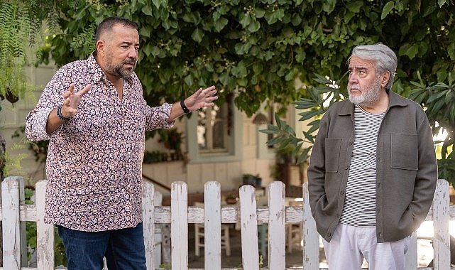 Yapımını BKM’nin üstlendiği, yönetmen koltuğunda Hakan Algül’ün oturduğu, senaryosunu ise Deniz Akçay’ın kaleme