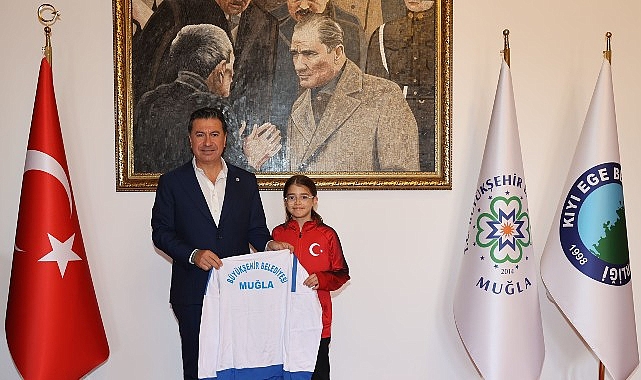 Muğla Büyükşehir Belediyesi Masa Tenisi sporcusu Aybige Feride Üstündağ WTT
