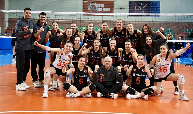 Eczacıbaşı altyapı sporcularının mücadele ettiği 2.