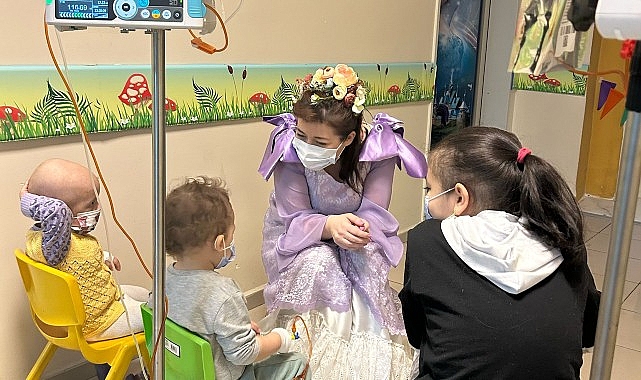 Manisa Büyükşehir Belediyesi, kanserle mücadele eden çocukların hayatlarına umut ve