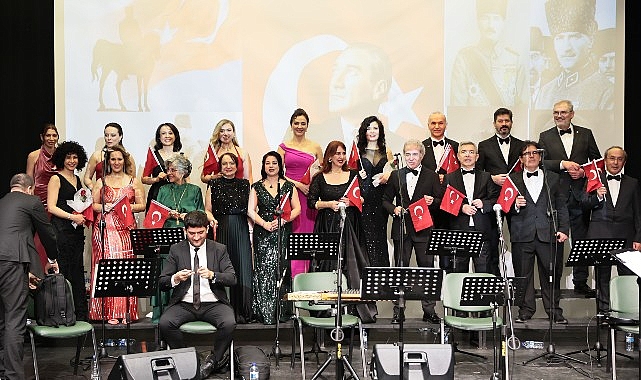 Doktorlar bu kez meslekleri ile değil, sanatları ile şifa dağıttı.