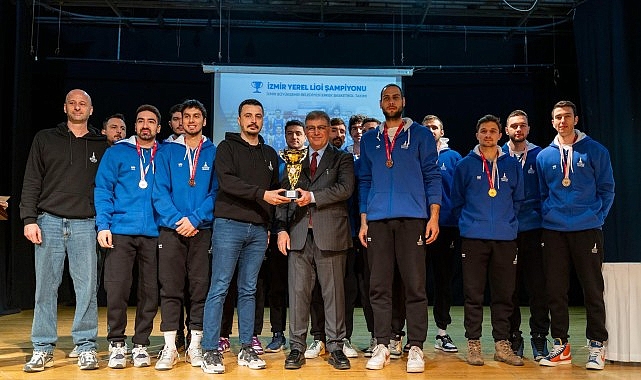 İzmir Büyükşehir Belediye Başkanı Dr.
