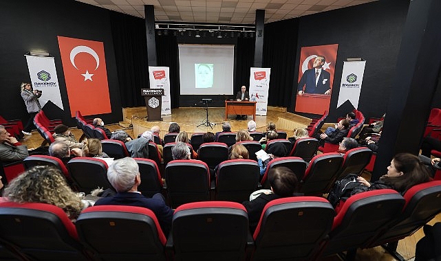 Bakırköy Belediyesinin her hafta İspirtohane Kültür Merkezi’nde düzenlediği “Bakırköy Muhabbeti”