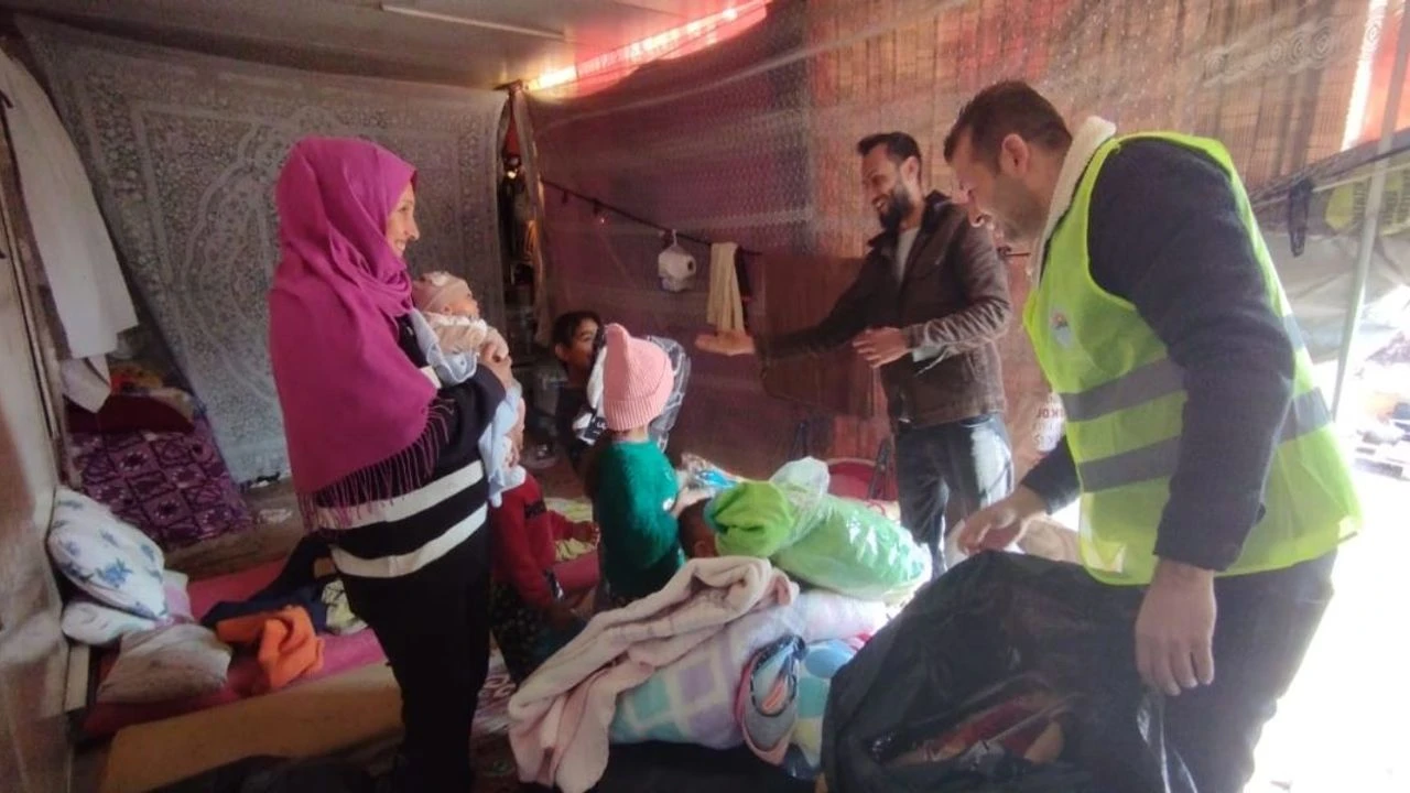 Mersin’de otogar civarında bir konteyner içerisinde yaşam mücadelesi veren 6