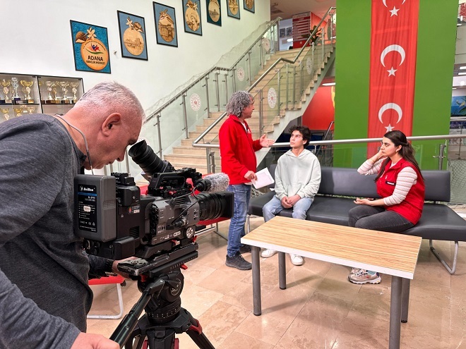 TRT’de yayınlanacak ‘Gençliğimin Merkezi (Hayata Dokunmak)’ programının çekimleri, Adana’daki gençlik