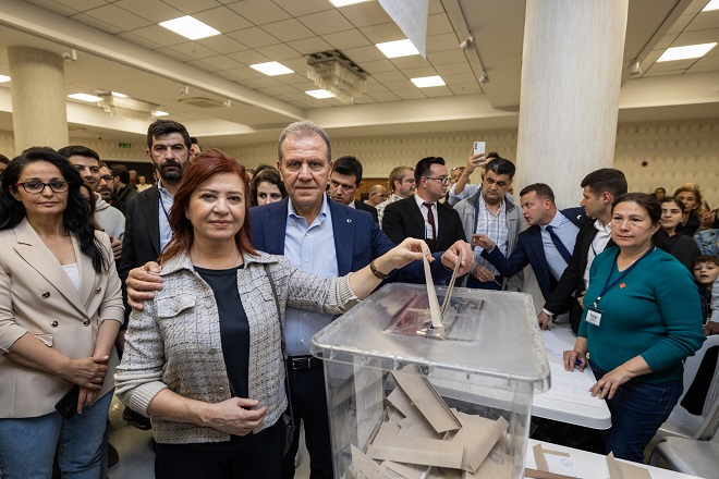 Mersin Büyükşehir Belediye Başkanı Vahap Seçer ve Meral Seçer, Cumhuriyet