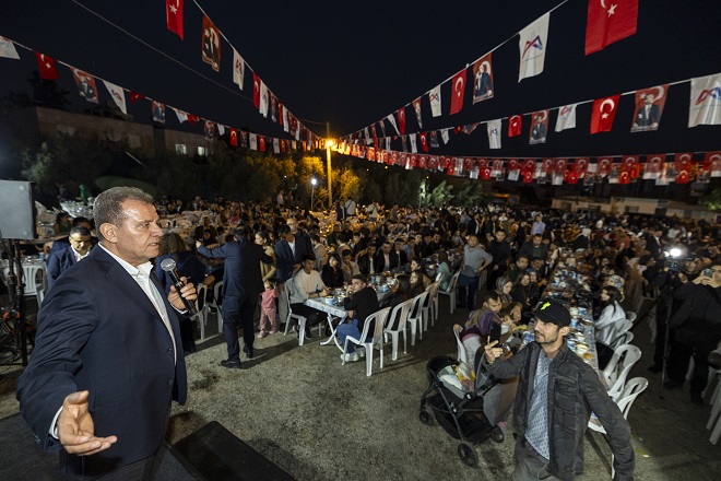 Mersin Büyükşehir Belediye Başkanı Vahap Seçer ve Meral Seçer, Mersin