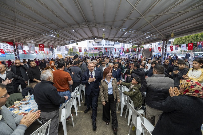 Mersin Büyükşehir Belediye Başkanı Vahap Seçer ve Meral Seçer, Erdemli