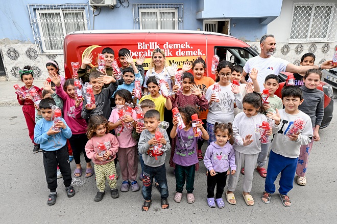 Geleceğin teminatı çocuklar için her an canla başla çalışan Mersin