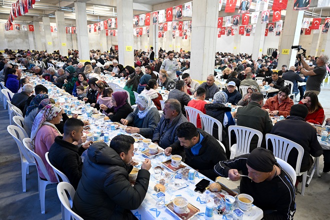 Ramazan Ayı boyunca Mersin’in dört bir yanında yurttaşlarla iftarı birlikte