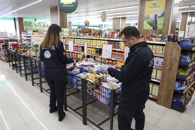 Halk sağlığının korunması amacıyla yıl boyunca rutin denetimlerini sürdüren Mezitli
