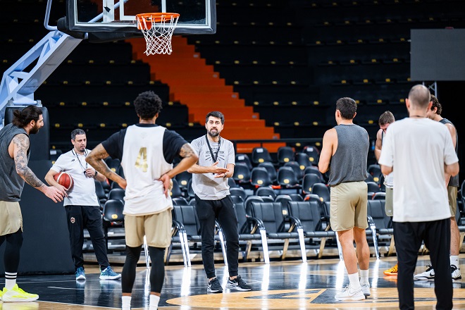 Türkiye Sigorta Basketbol Süper Ligi’nde, aynı puanlı Galatasaray’ın ardından 6.