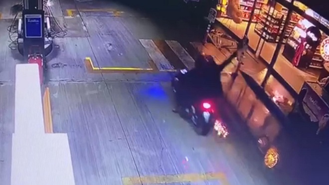 Mersin’in Yenişehir ve Mezitli ilçelerinde iki benzin istasyonuna yönelik motosikletli