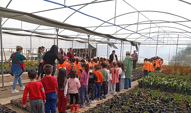 Başkan Çerçioğlu’nun Çalışmaları ile Minik Öğrenciler Doğa Sevgisini Öğreniyor 