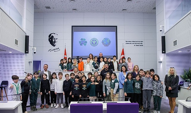 Başkan Görkem Duman, Bucalı çocukları makamında ağırladı   
