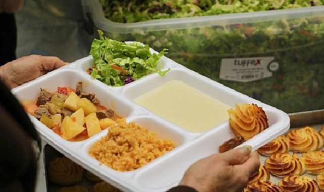 Burhaniye'de ramazan paylaştıkça güzel    Burhaniye Belediyesi, Ramazan