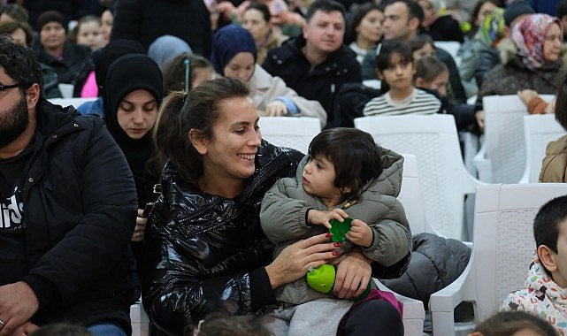 Büyükşehir’in “Çık Dışarıya Oynayalım” adlı şenlikleri, Ramazan boyunca 85 bin