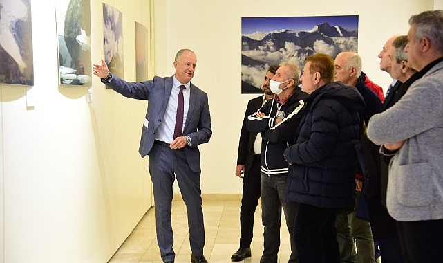 Manisa Büyükşehir Belediyesi, doğa fotoğrafları ile tanınan sanatçı Ertuğrul Tugay’ın
