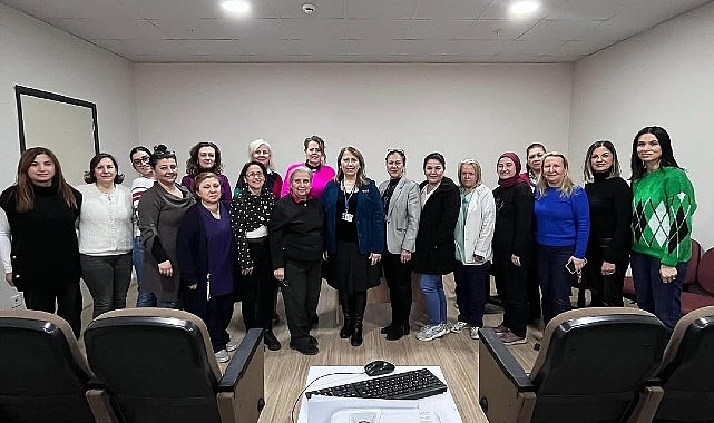 Ege Üniversitesi Hemşirelik Fakültesinde “Rehber Hemşire Sertifika Eğitimi” gerçekleştirildi.