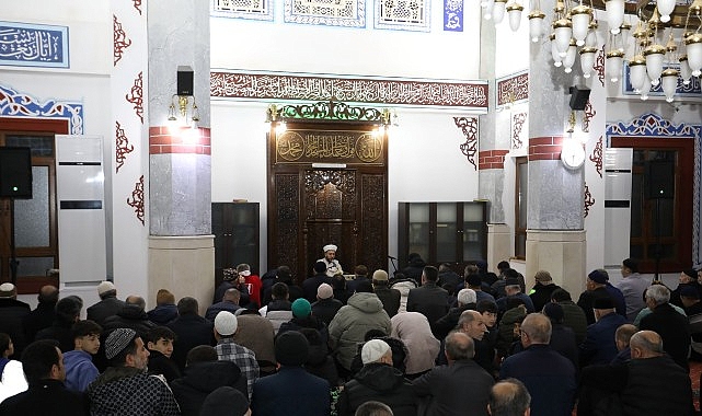 Hafız Abdullah Altun Sesiyle Gönülleri Mest Etti   