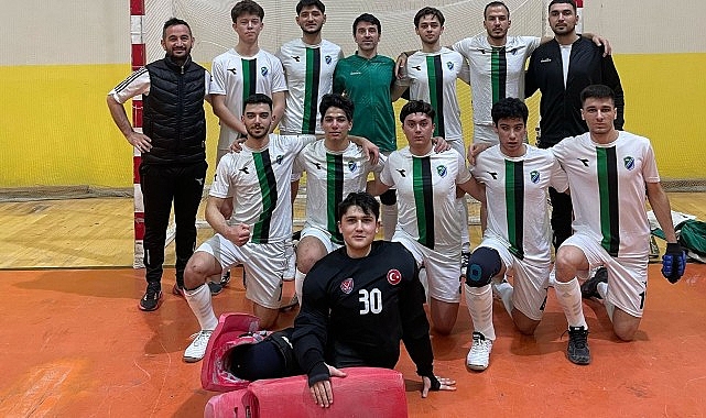 Kupayı başkan kocaman'a getirdiler        